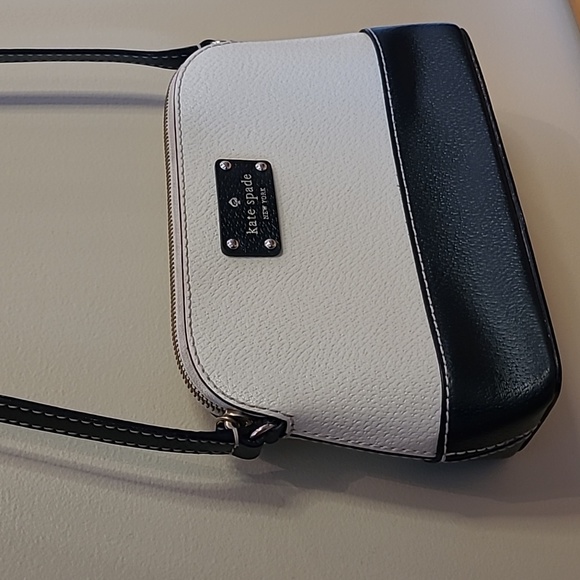 KATE SPADE Wellesley Hanna Leather Shoulder/Crossbody Bag - Picture 5 of 15